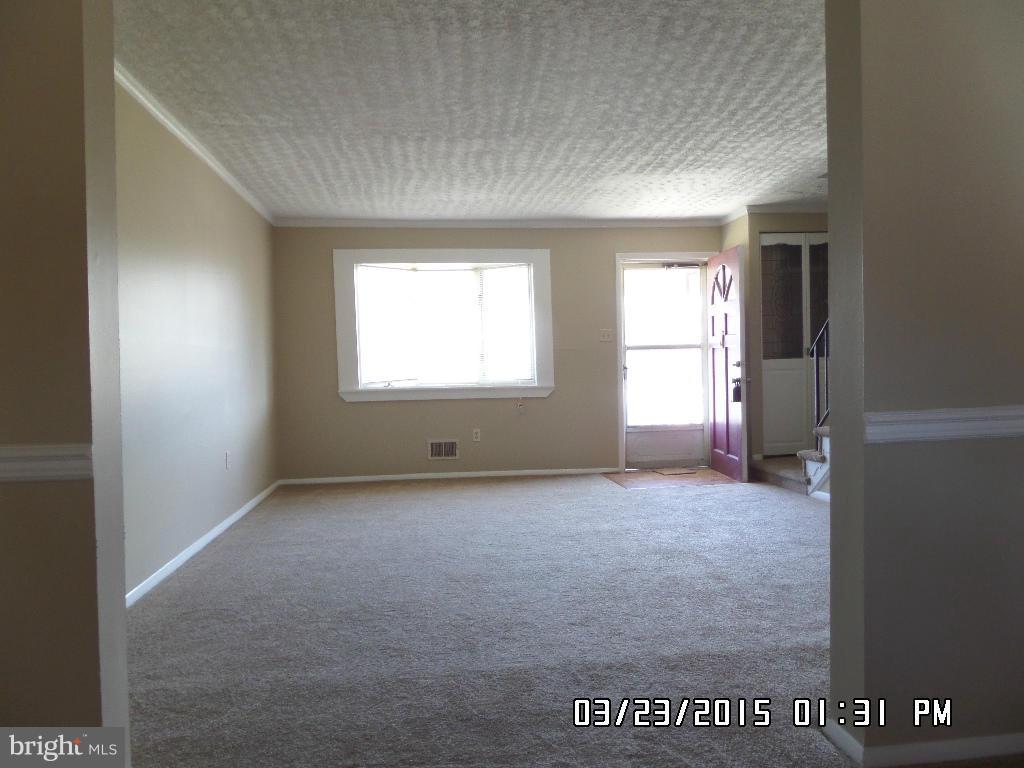 5704 Utrecht Road Baltimore, MD 21206 - Photo 4 of 19 Interior (General)