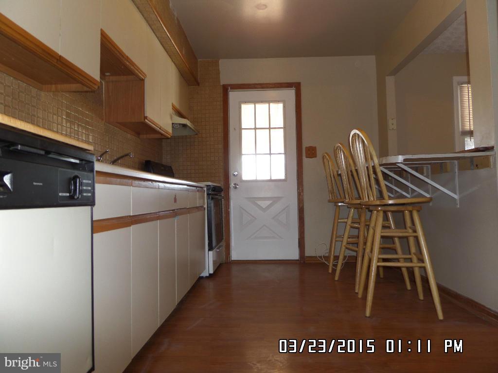 5704 Utrecht Road Baltimore, MD 21206 - Photo 7 of 19 Kitchen