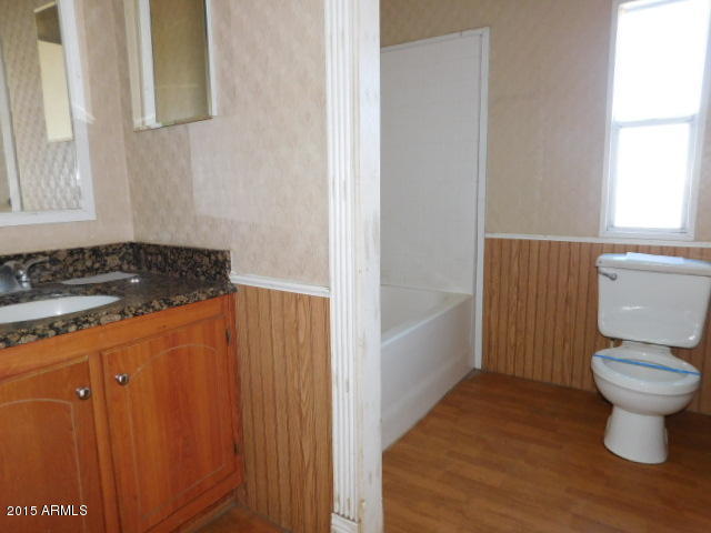3555 West Rocky Road Paulden, AZ 86334 - Photo 51 of 65 hall bath (1)