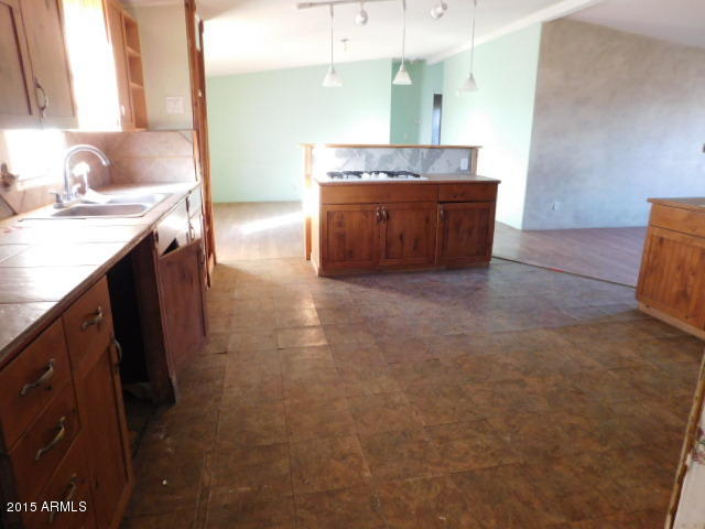 3555 West Rocky Road Paulden, AZ 86334 - Photo 56 of 65 kitchen (4)