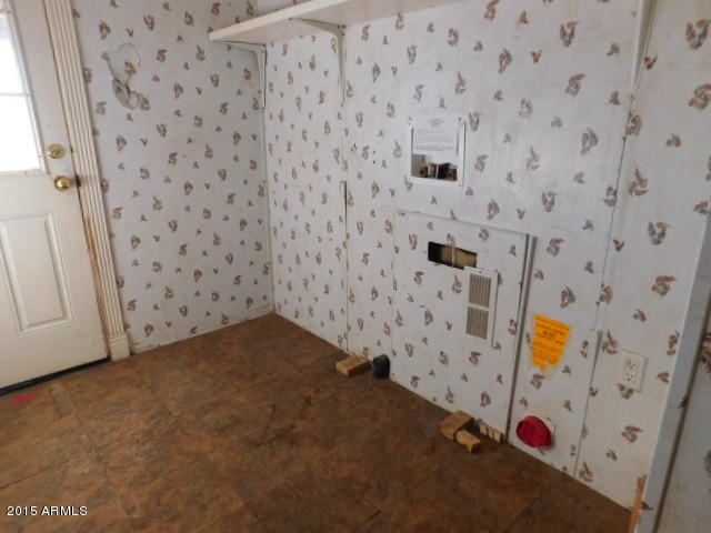 3555 West Rocky Road Paulden, AZ 86334 - Photo 58 of 65 laundry (1)