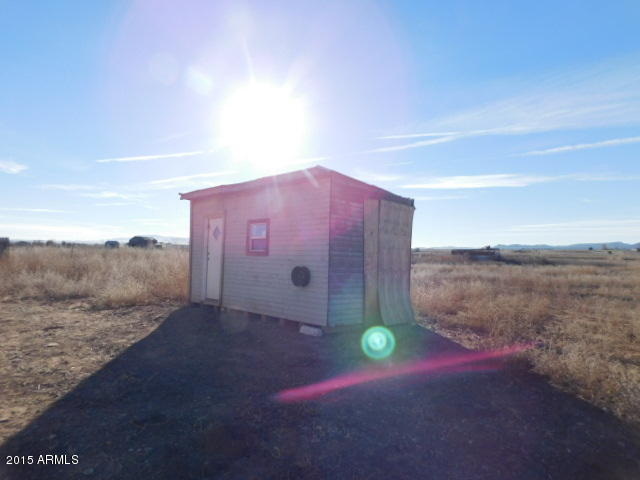 3555 West Rocky Road Paulden, AZ 86334 - Photo 64 of 65 shed (2)