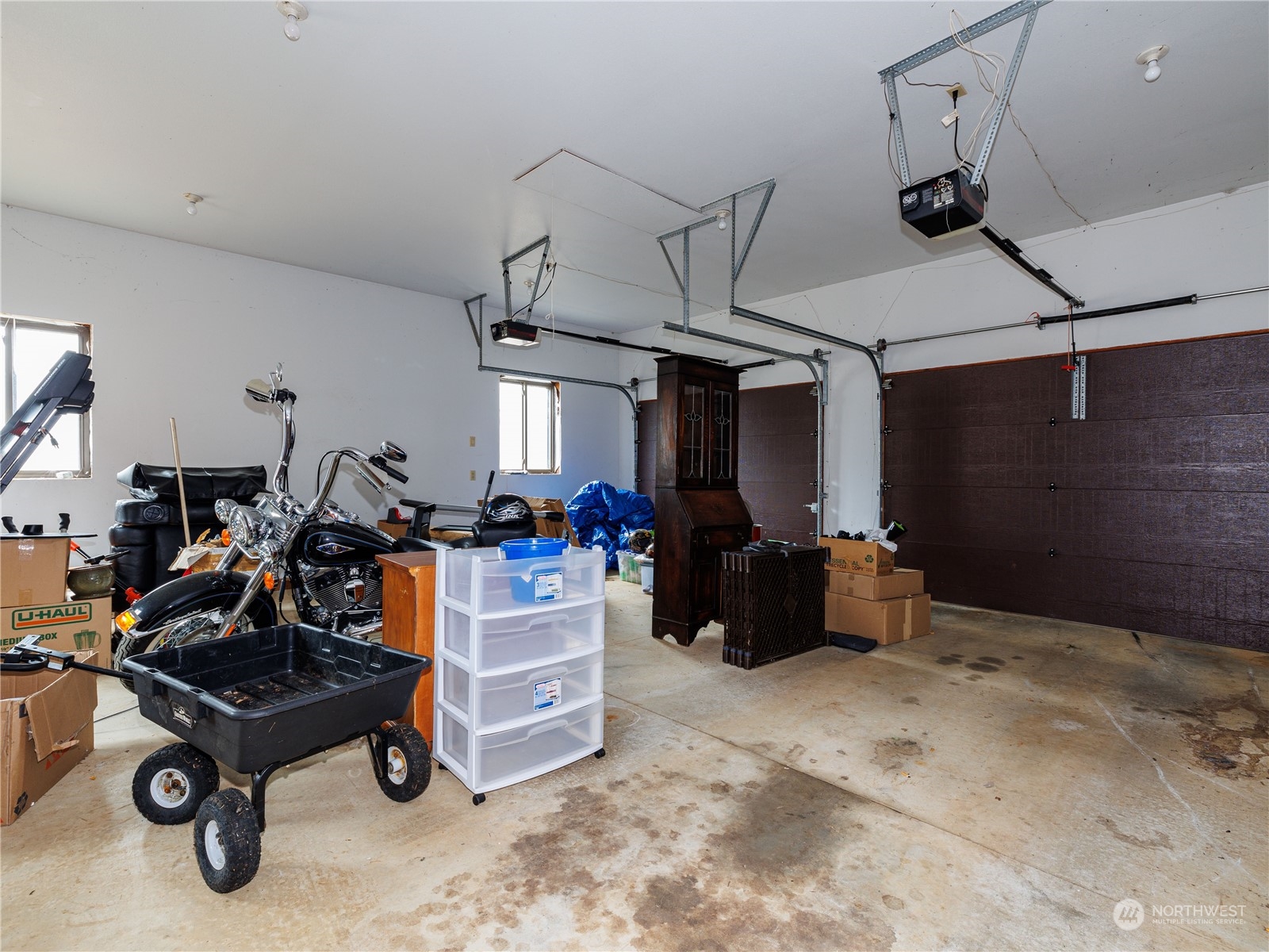 133 Ridgeview Road Chehalis, WA 98532 - Photo 20 of 32 a view of a room with gym equipment