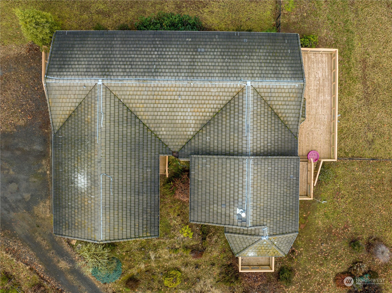 133 Ridgeview Road Chehalis, WA 98532 - Photo 29 of 32 a bathroom with a shower