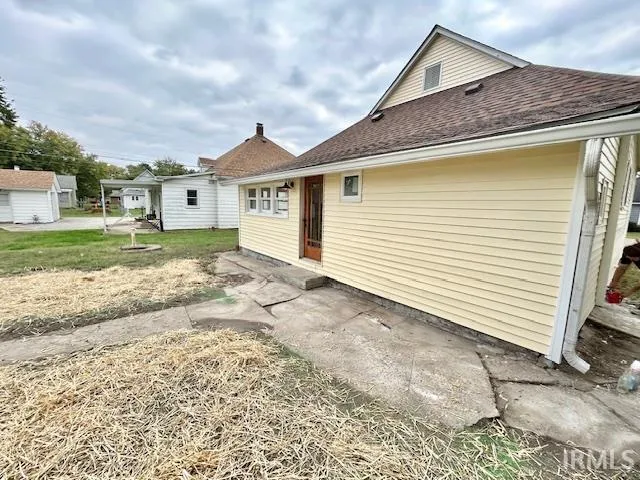 $159,900 | 945 Morey Street, Clinton, IN 47842
