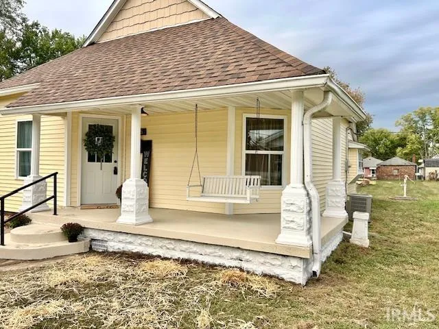 $159,900 | 945 Morey Street, Clinton, IN 47842