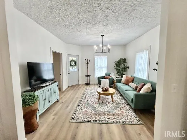 $159,900 | 945 Morey Street, Clinton, IN 47842