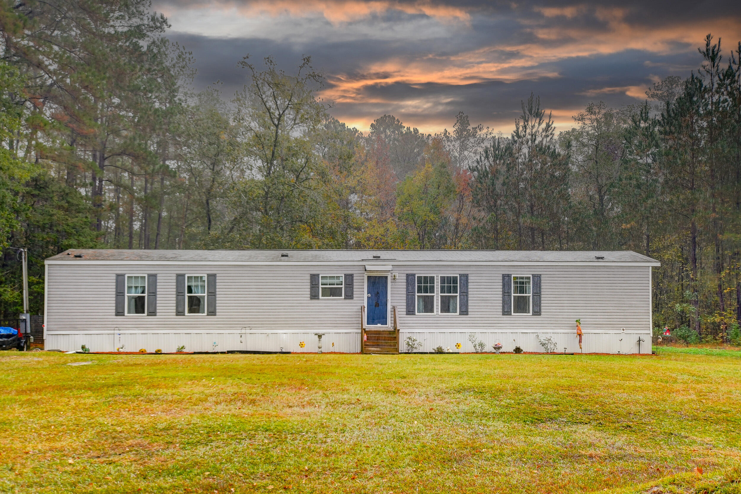 1431 Hiers Corner Road Walterboro, SC 29488 - Photo 2 of 22 DSC_2929_30_31_32_33