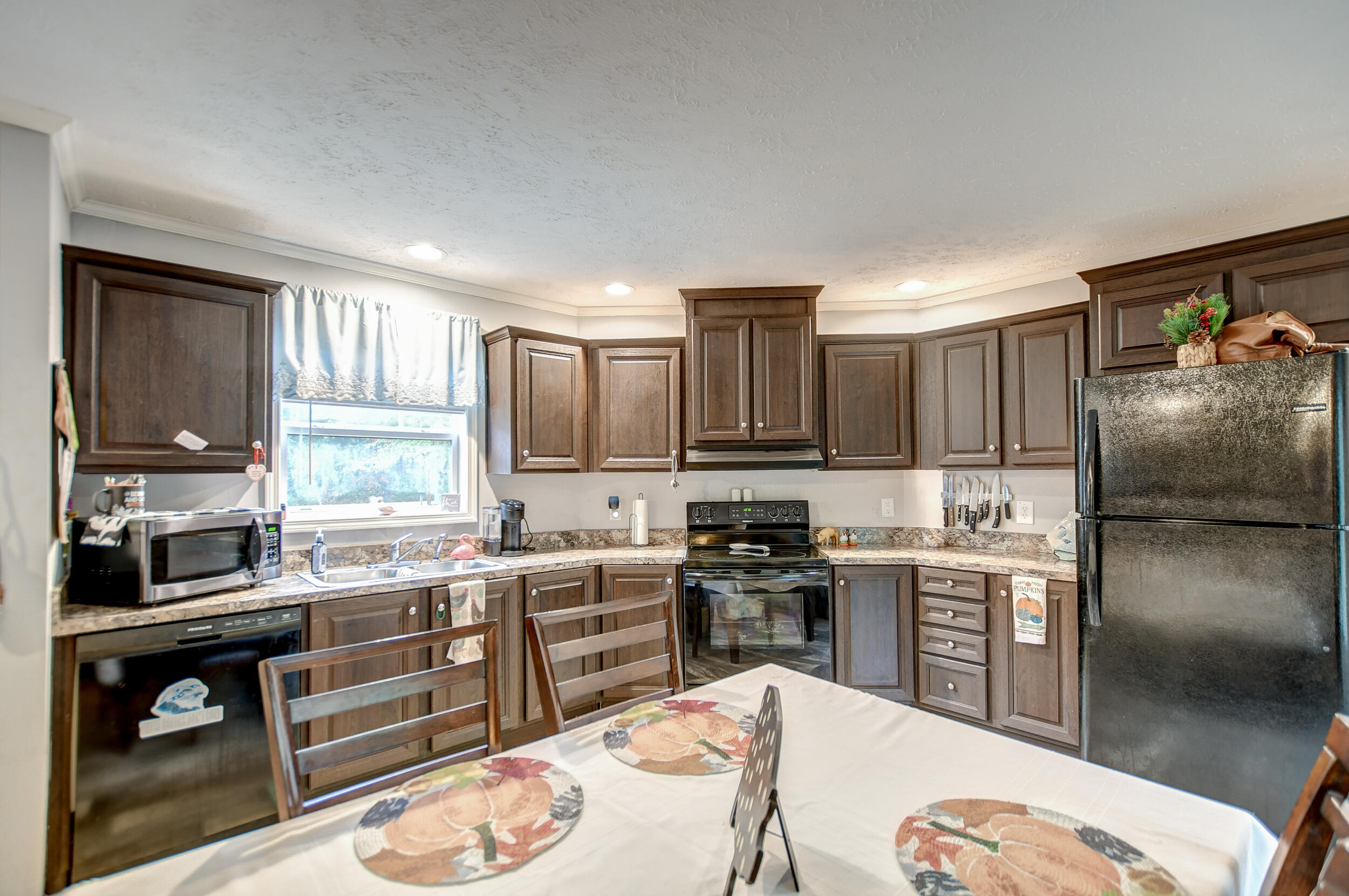 1431 Hiers Corner Road Walterboro, SC 29488 - Photo 5 of 22 DSC_2854_5_6_7_8
