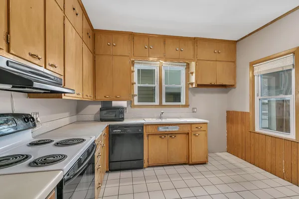 $189,000 | 423 15th Avenue North, St. Cloud, MN 56303