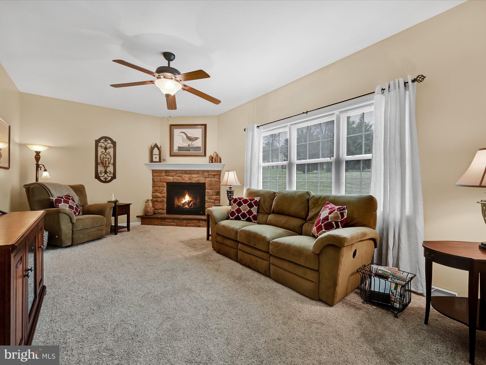 1324 West Ridge Road Elizabethtown, PA 17022 - Photo 17 of 41 Family Room