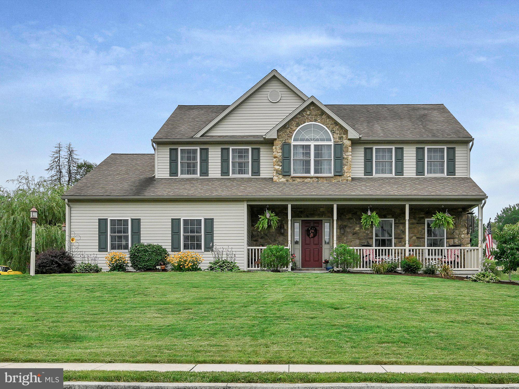 1324 West Ridge Road Elizabethtown, PA 17022 - Photo 3 of 41 Front