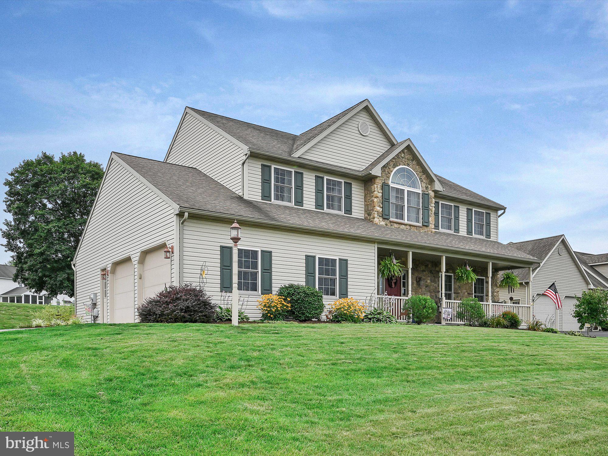 1324 West Ridge Road Elizabethtown, PA 17022 - Photo 4 of 41 Front