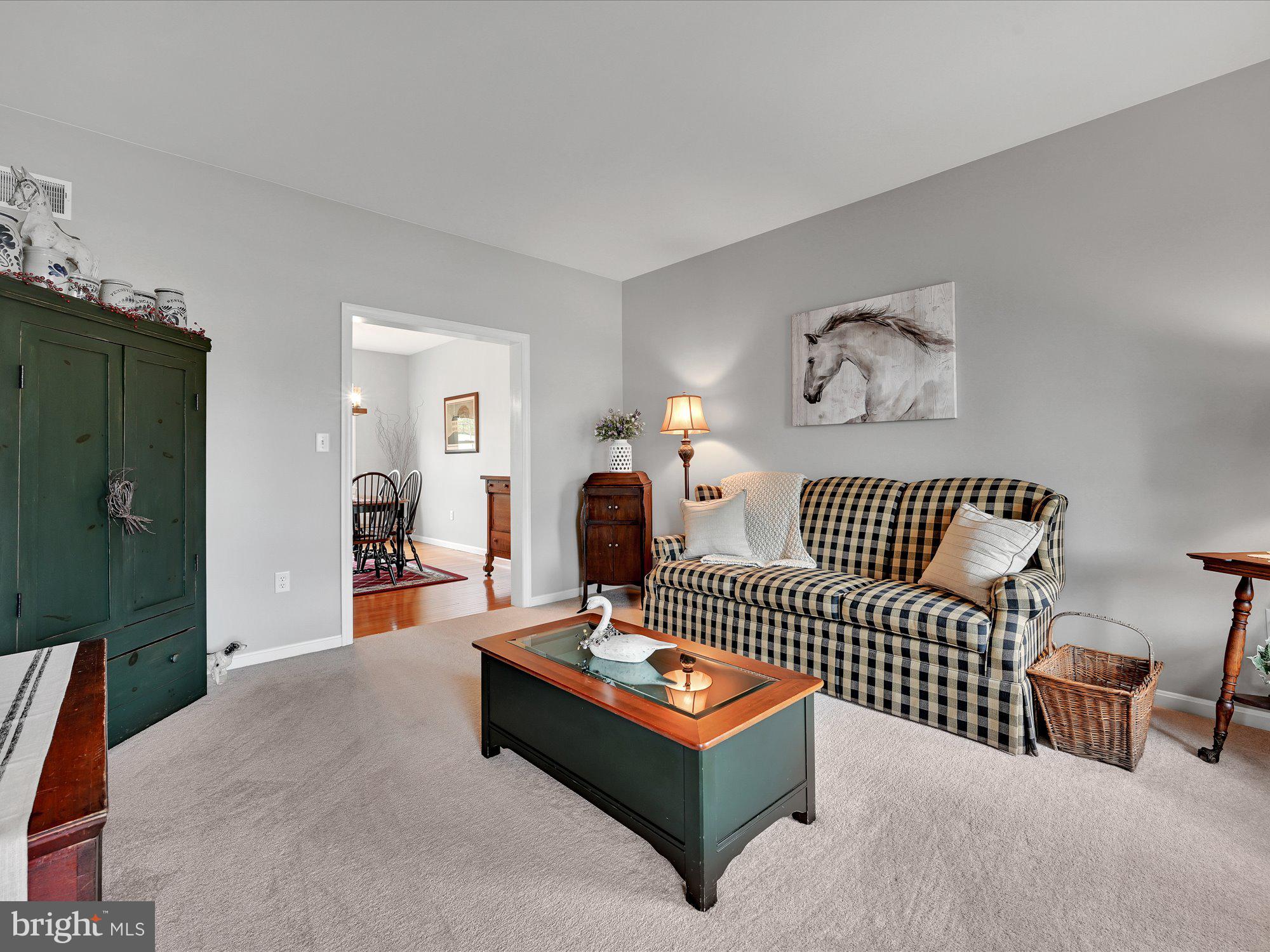 1324 West Ridge Road Elizabethtown, PA 17022 - Photo 10 of 41 Living Room