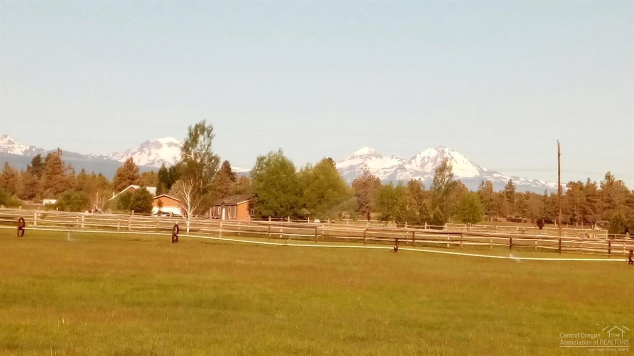 Beautiful Cascade Mountain Views are rig