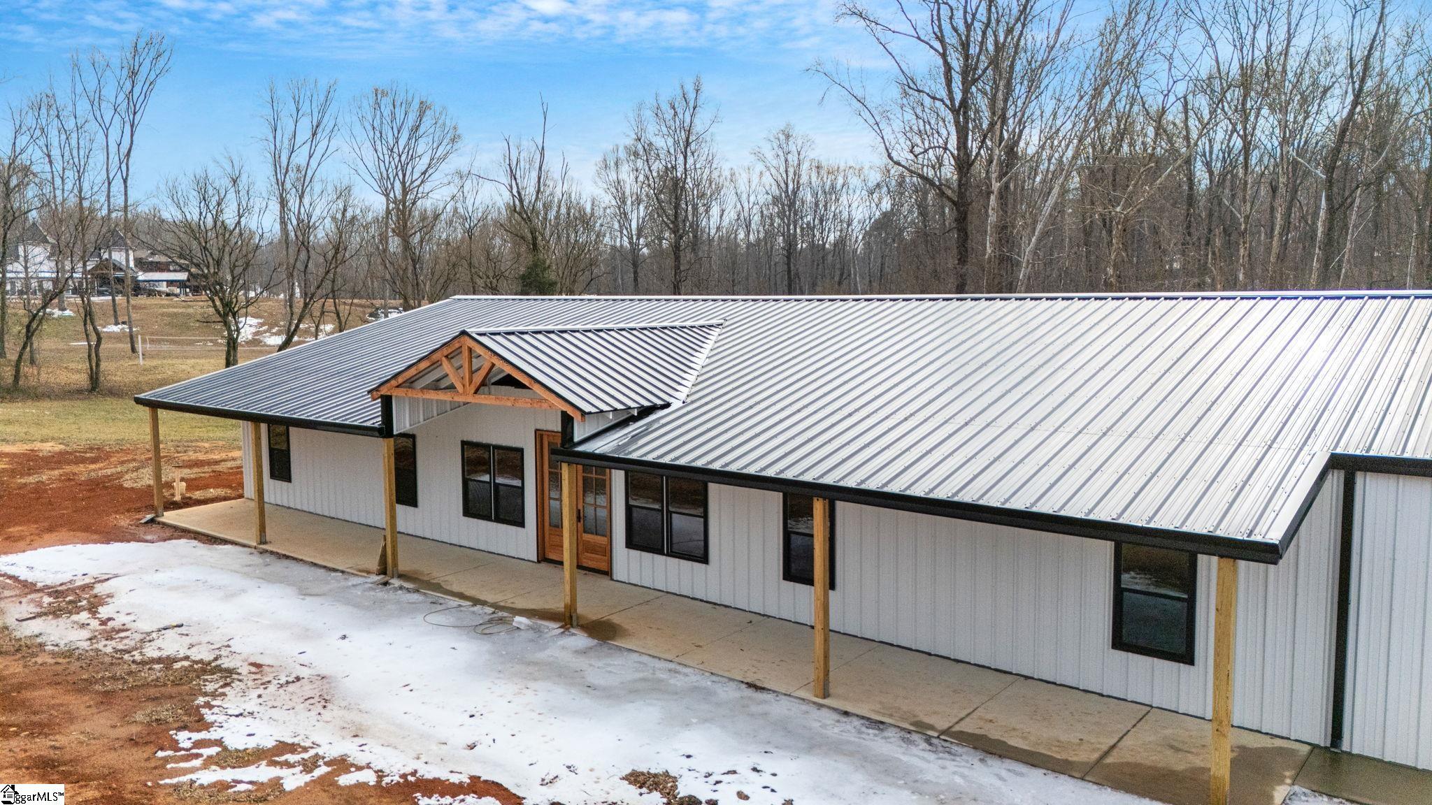 536 Old Mill Road Campobello, SC 29322 - Photo 3 of 47