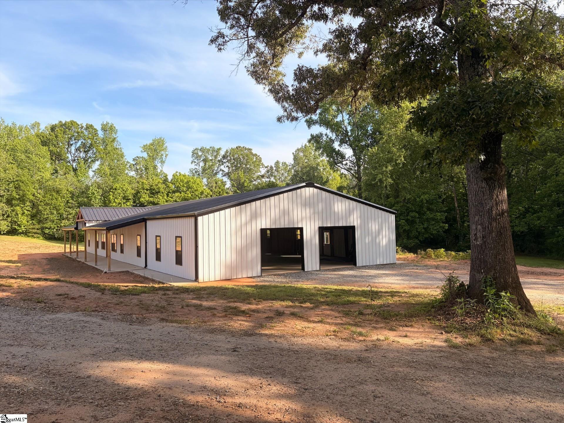 536 Old Mill Road Campobello, SC 29322 - Photo 5 of 49