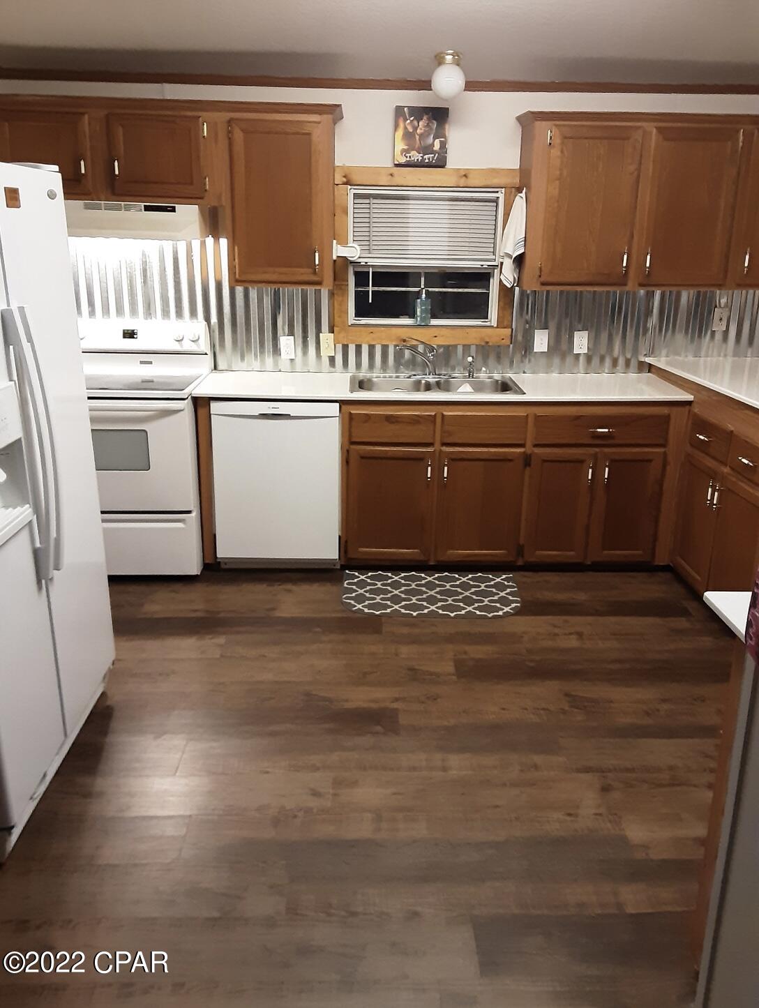 4452 Singer Road Youngstown, FL 32466 - Photo 3 of 19 Gallery Image 3