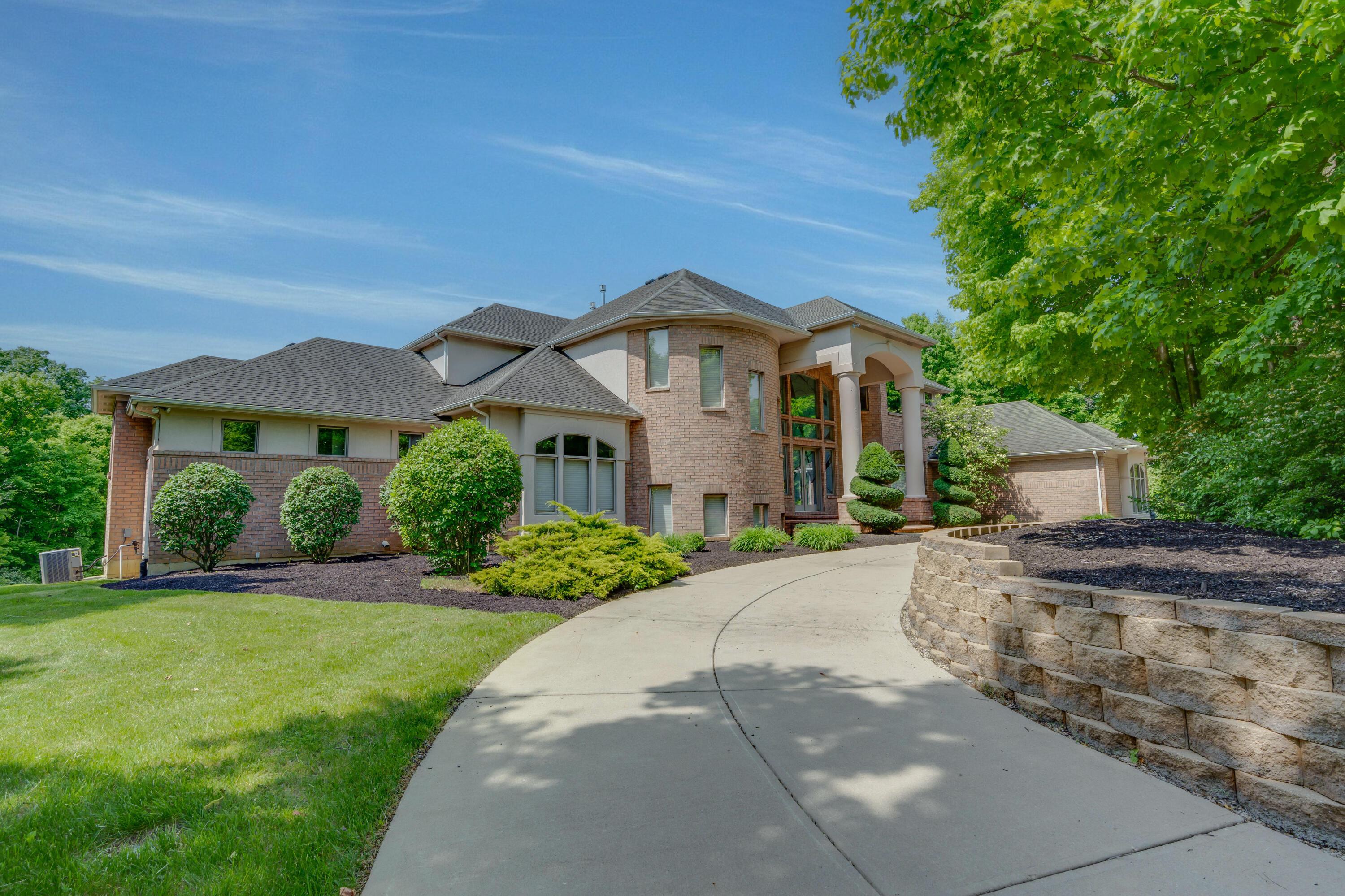 4333 Pine Tree Place Springfield, OH 45504 - Photo 1 of 53 4333 Pine Tree-001