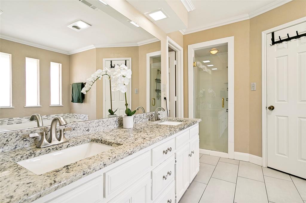 2232 Ridgewood Bedford, TX 76021 - Photo 18 of 25