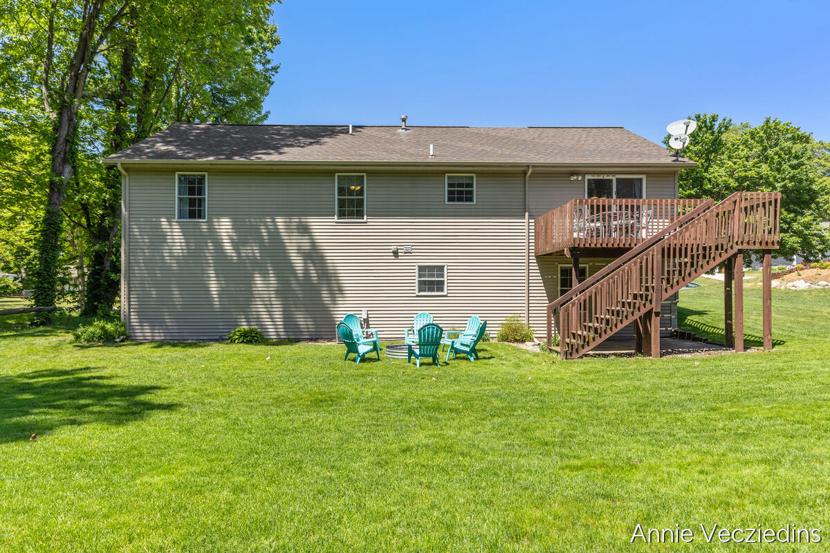 15096 Oakland Street Spring Lake, MI 49456 - Photo 32 of 41 15096-Oakland_033