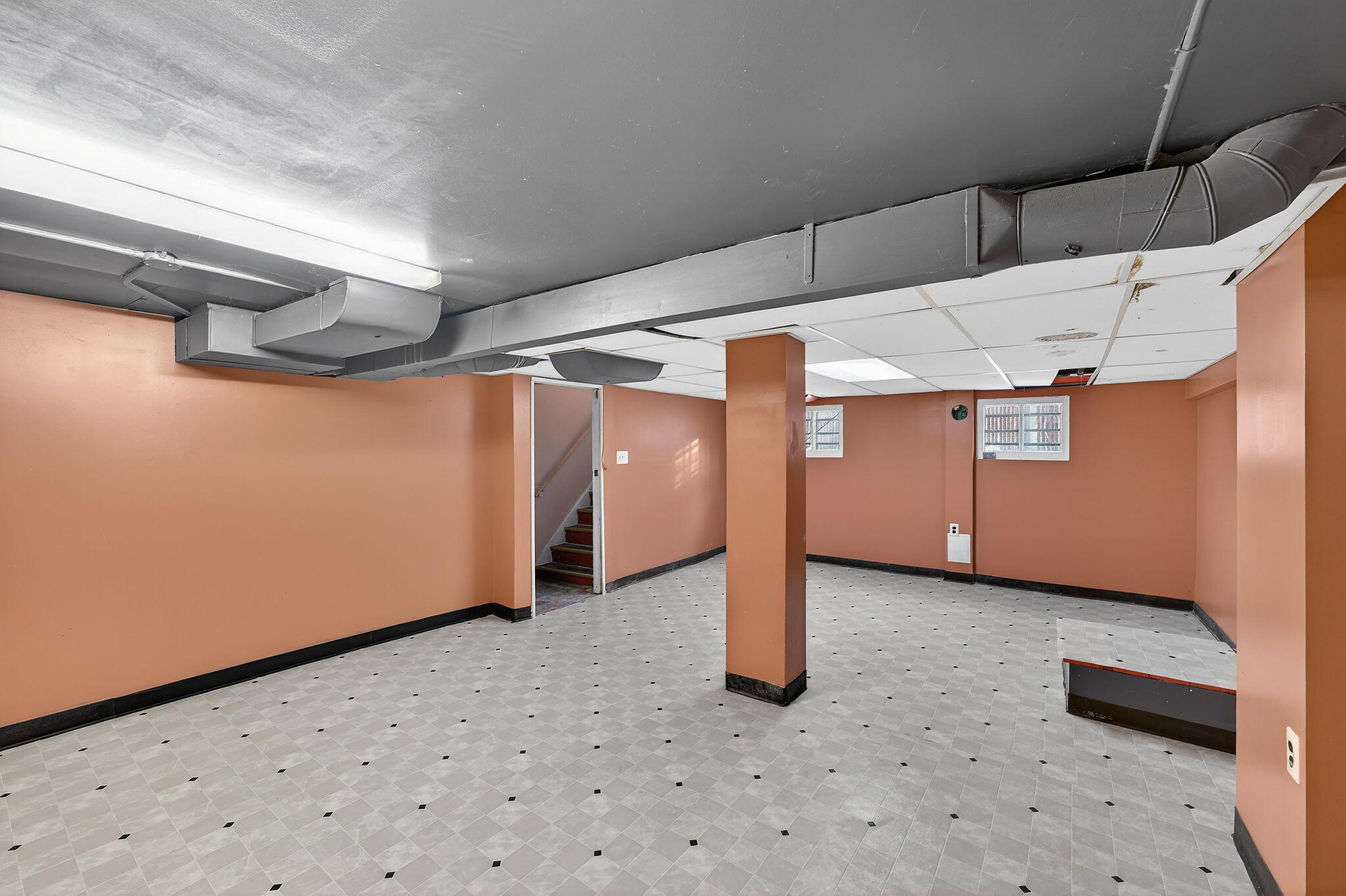 1238 North 33rd Street Milwaukee, WI 53208 - Photo 28 of 40 Rec Room