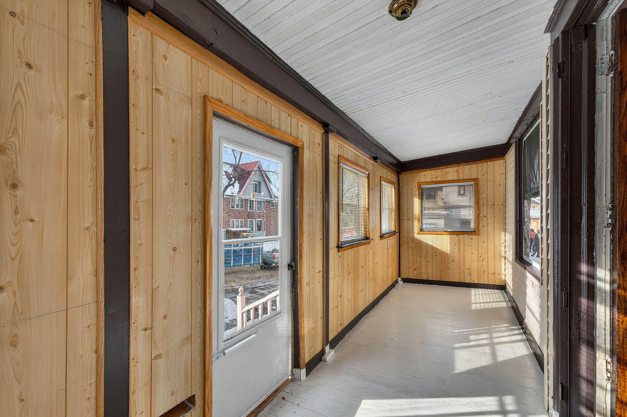 1238 North 33rd Street Milwaukee, WI 53208 - Photo 3 of 40 Sunroom