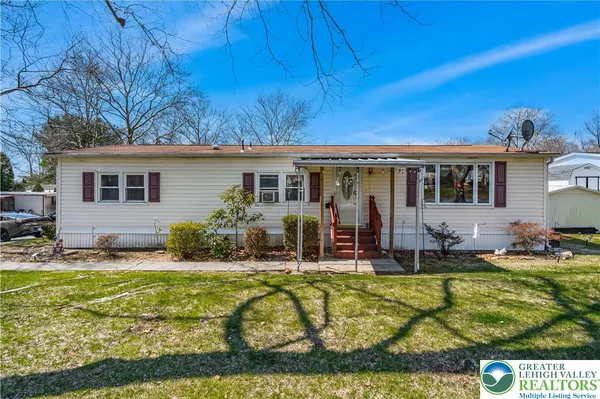 $134,900 | 1 Woodsdale Court, Bath, PA 18014