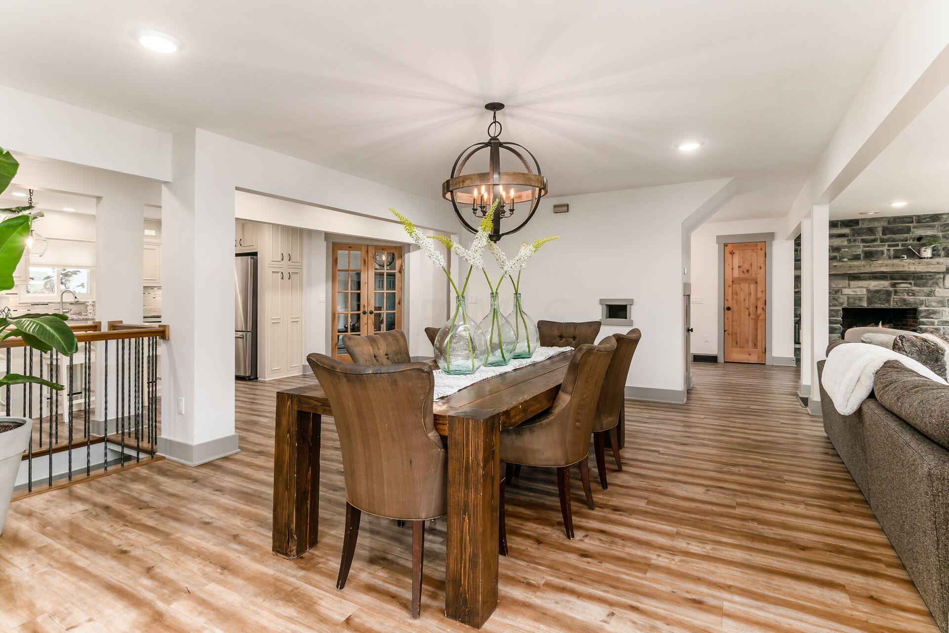 238 South Virginia Lee Road Columbus, OH 43209 - Photo 18 of 86 Dining Area