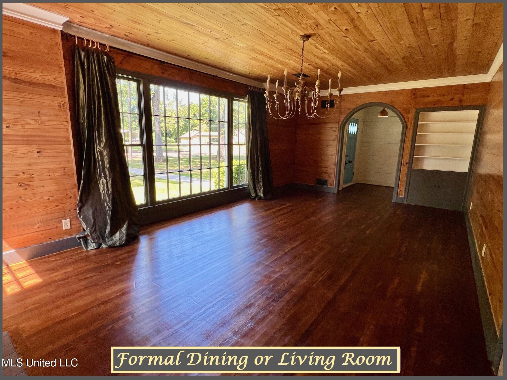 202 Bates Street Batesville, MS 38606 - Photo 13 of 92 202 BATES - DINE-LIV - 1