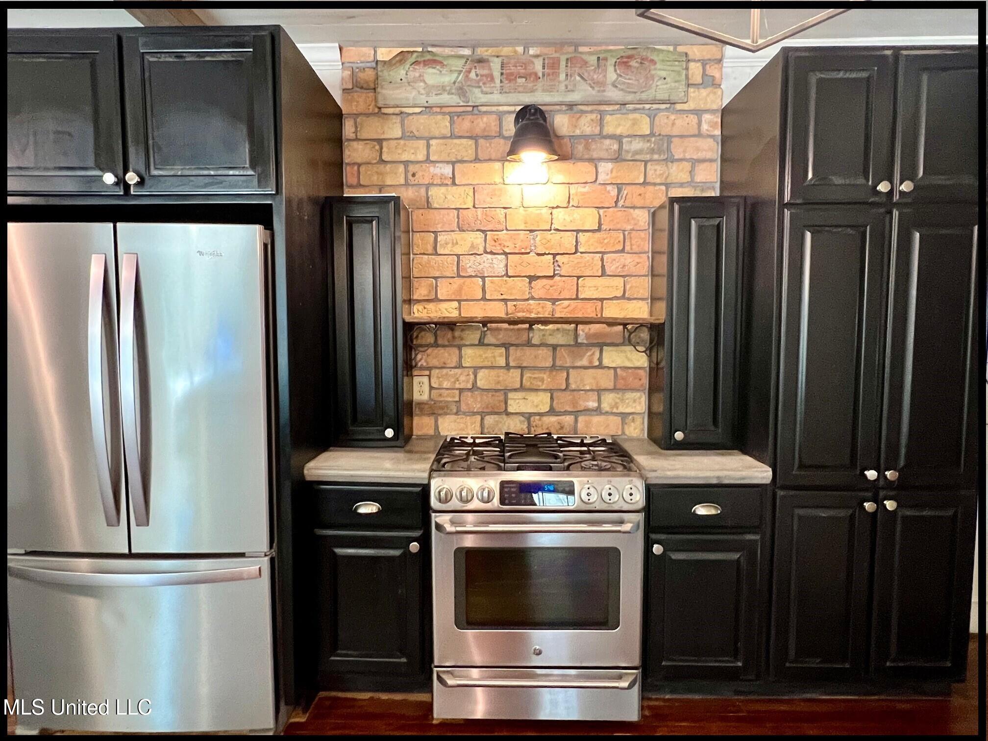 202 Bates Street Batesville, MS 38606 - Photo 16 of 92 202 BATES - KIT 9