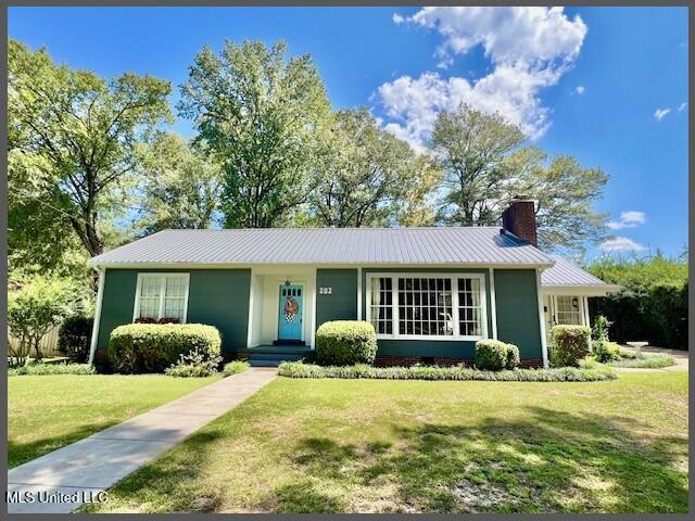 202 Bates Street Batesville, MS 38606 - Photo 2 of 92 MAIN