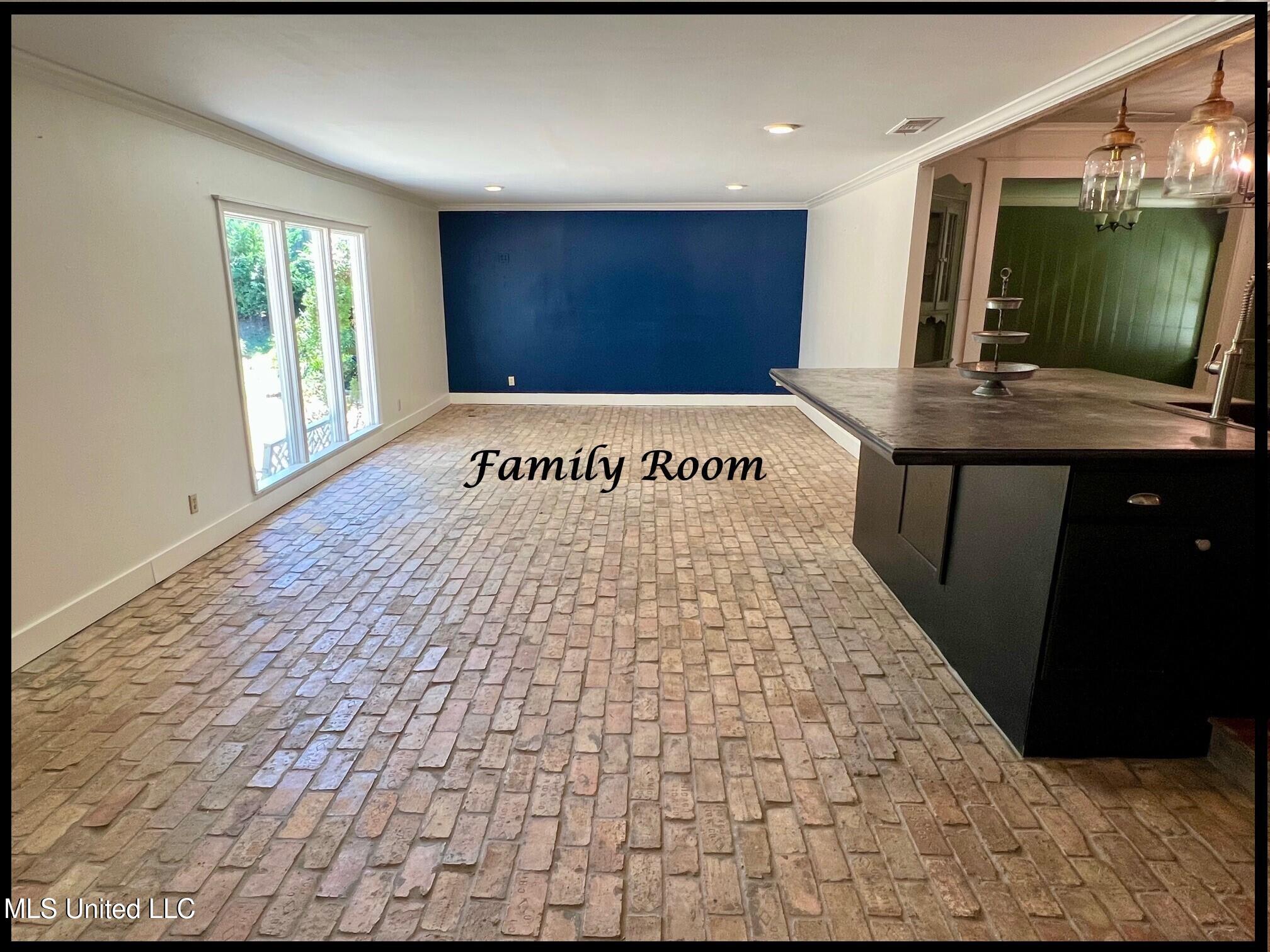 202 Bates Street Batesville, MS 38606 - Photo 28 of 92 202 BATES - FAM RM 1