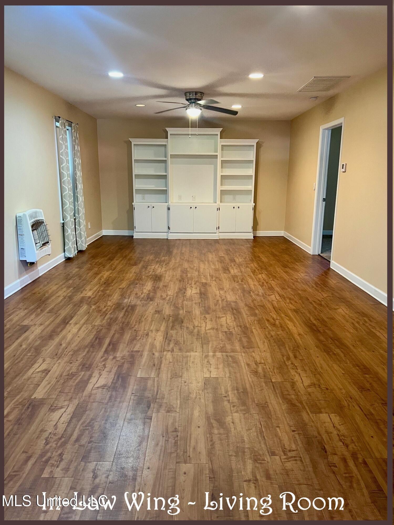 202 Bates Street Batesville, MS 38606 - Photo 65 of 92 202 BATES - MIL LIVING RM