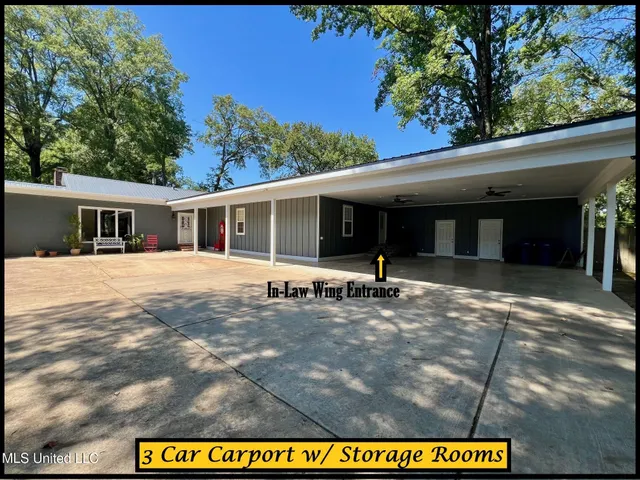 $316,000 | 202 Bates Street, Batesville, MS 38606