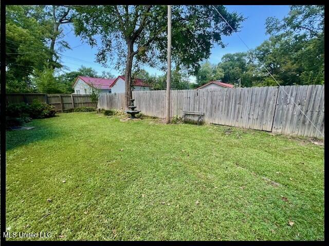 202 Bates Street Batesville, MS 38606 - Photo 84 of 92 202 BATES - BACKYARD - 2