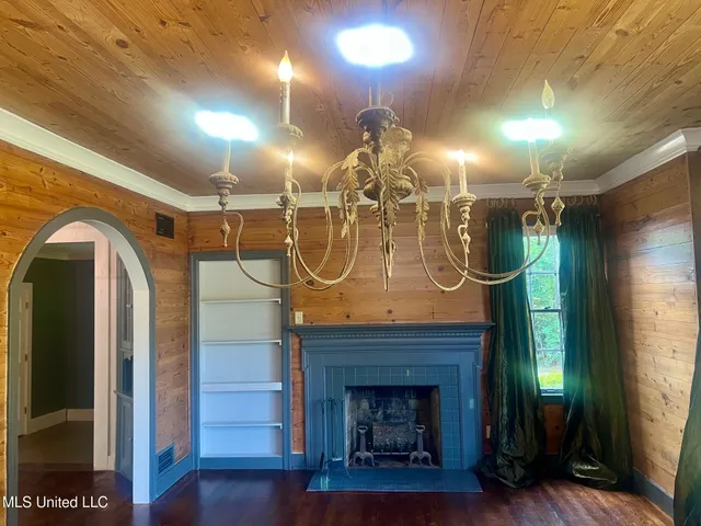 $316,000 | 202 Bates Street, Batesville, MS 38606