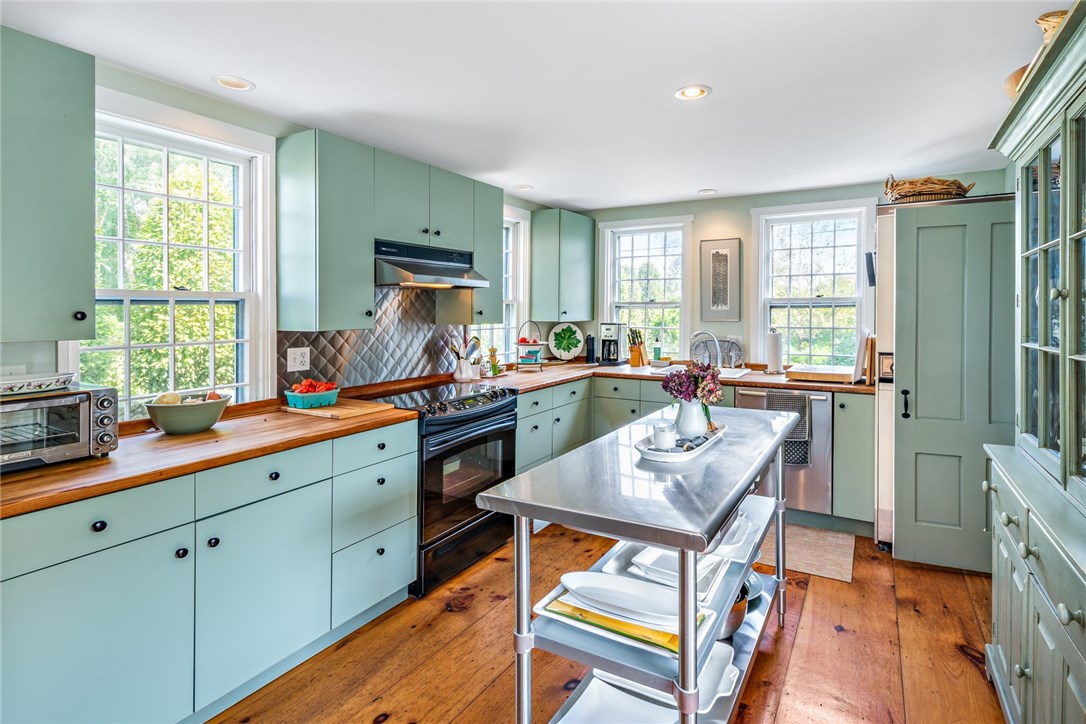 89 Maple Avenue Little Compton, RI 02837 - Photo 24 of 44 Gallery Image 24
