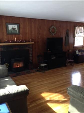 18 Bellingham Road Blackstone, MA 01504 - Photo 15 of 19 Gallery Image 15