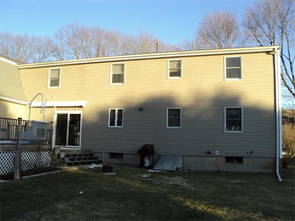 18 Bellingham Road Blackstone, MA 01504 - Photo 5 of 19 Gallery Image 5