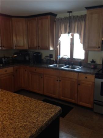 18 Bellingham Road Blackstone, MA 01504 - Photo 7 of 19 Gallery Image 7