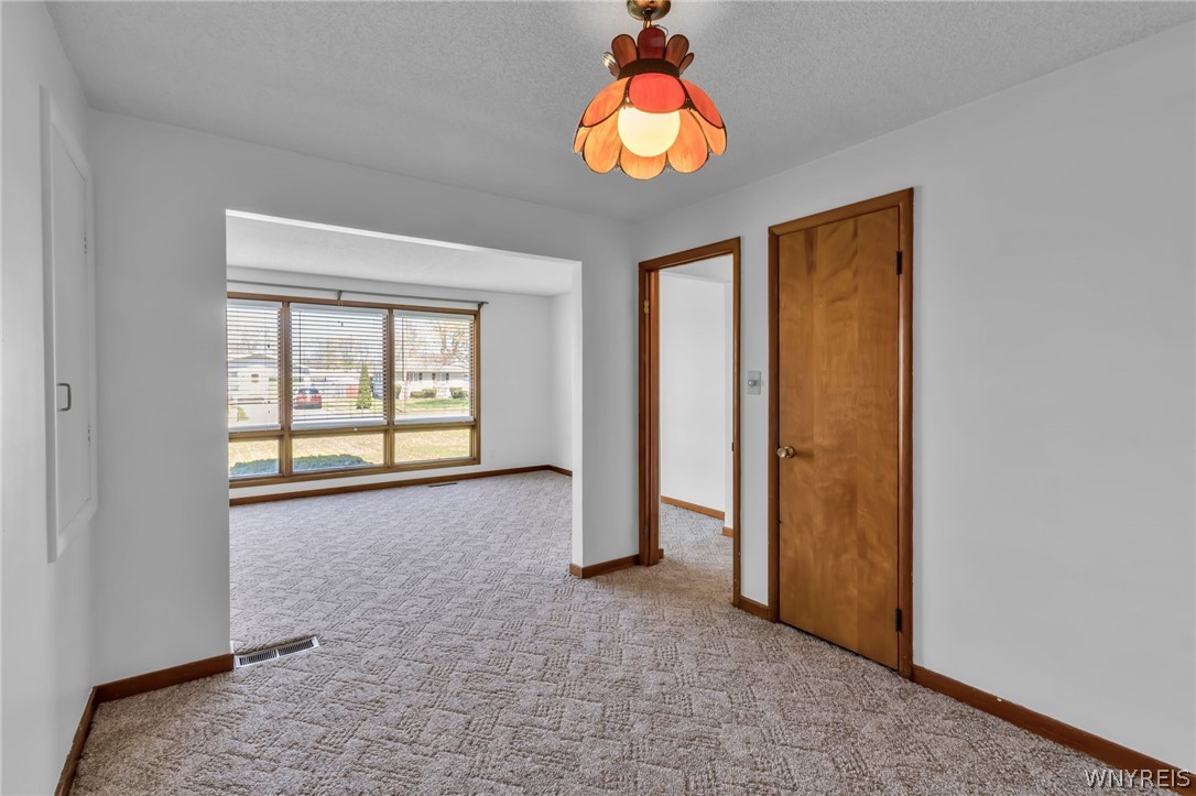 7375 St Joseph Road Niagara, NY 14304 - Photo 10 of 47