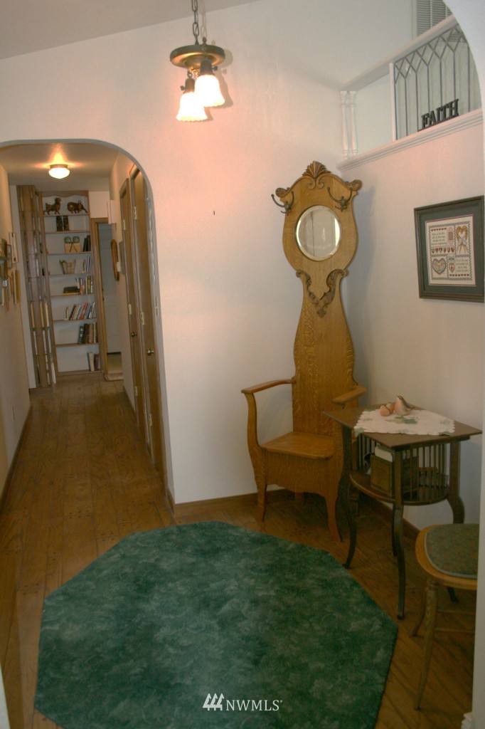 5265 Mae Valley Road Northeast Moses Lake, WA 98837 - Photo 11 of 25 Gallery Image 11