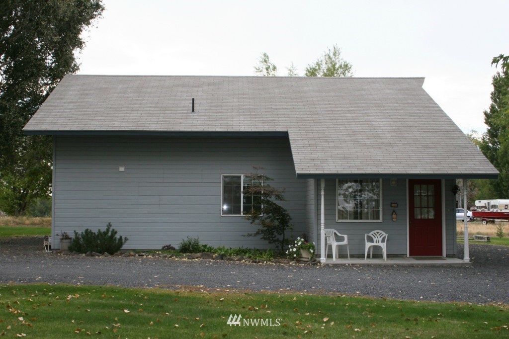 5265 Mae Valley Road Northeast Moses Lake, WA 98837 - Photo 19 of 25 Gallery Image 19