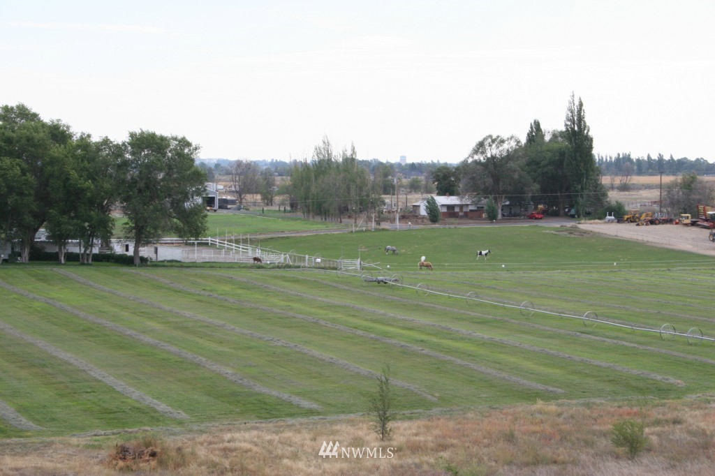 5265 Mae Valley Road Northeast Moses Lake, WA 98837 - Photo 23 of 25 Gallery Image 23