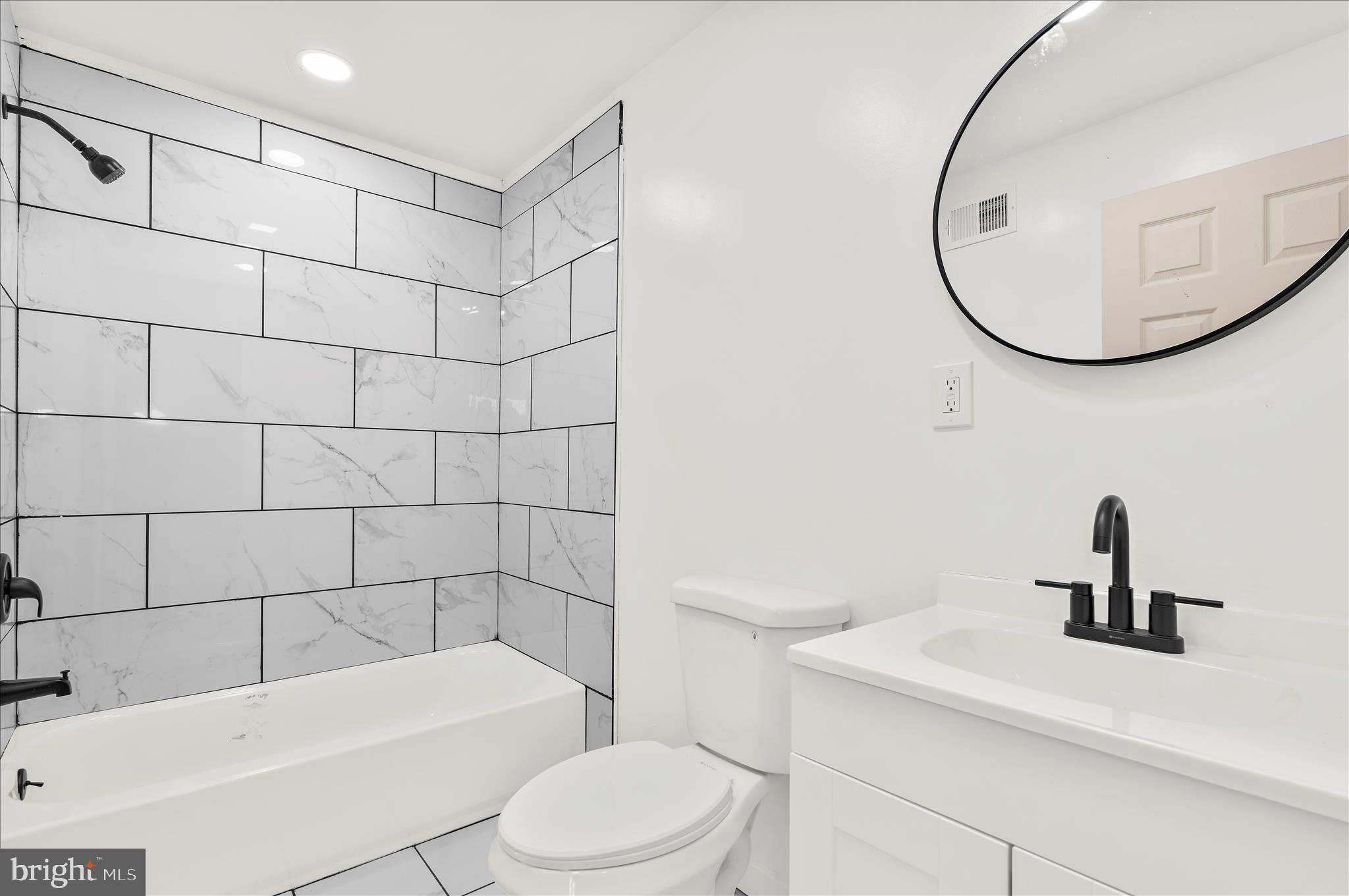 814 Jack Street Baltimore, MD 21225 - Photo 17 of 33