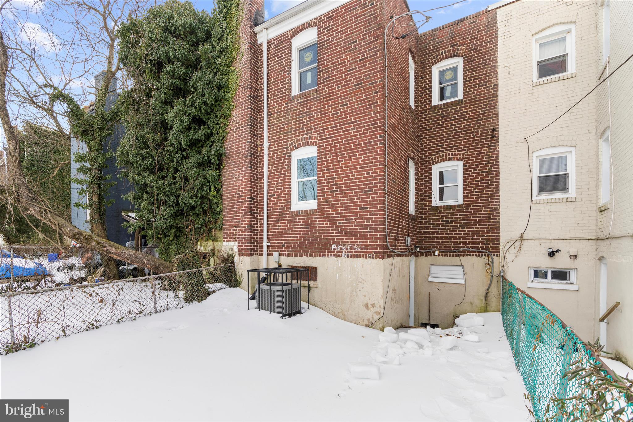 814 Jack Street Baltimore, MD 21225 - Photo 32 of 33