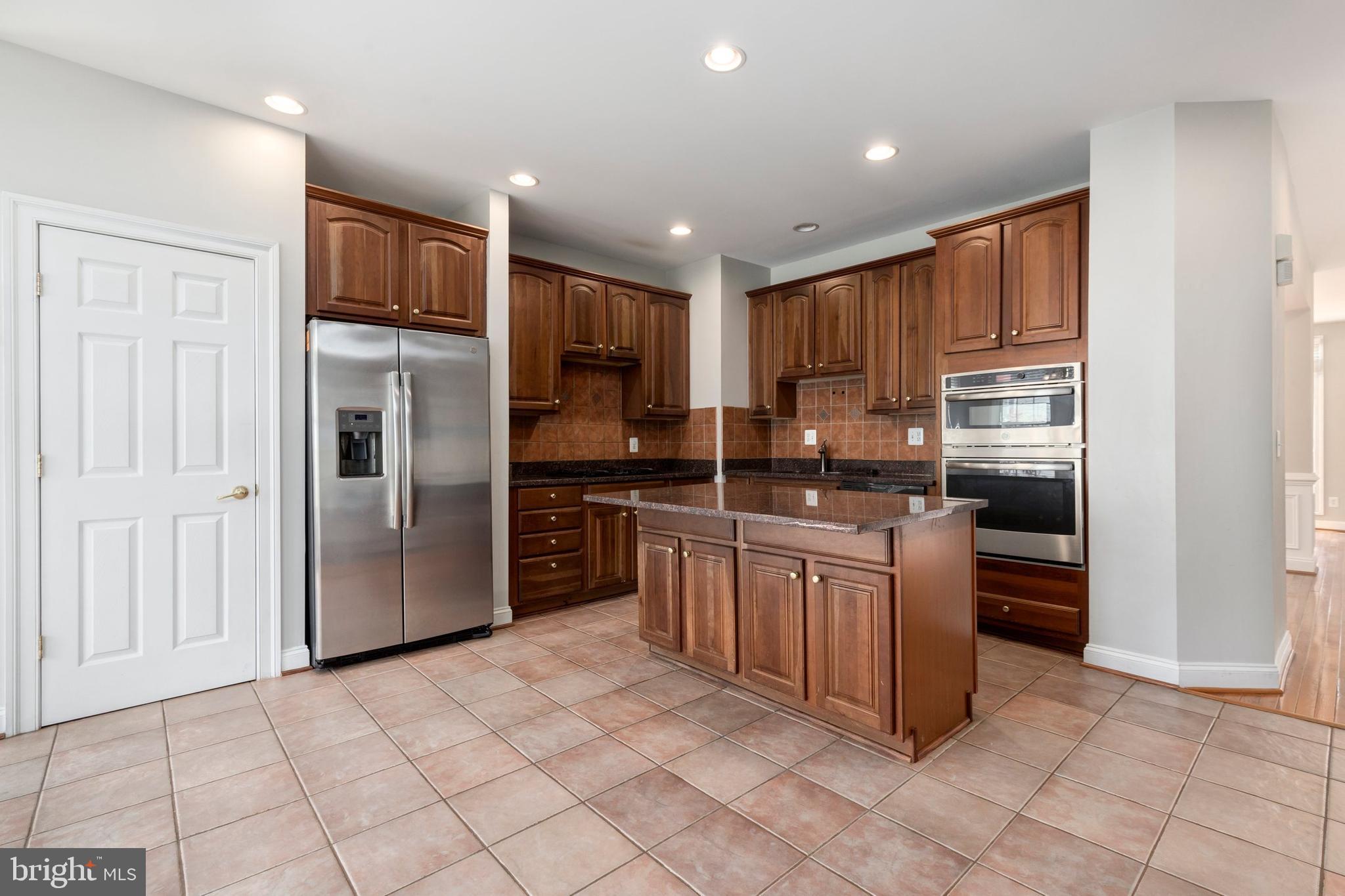 6908 Witton Circle Gainesville, VA 20155 - Photo 12 of 43