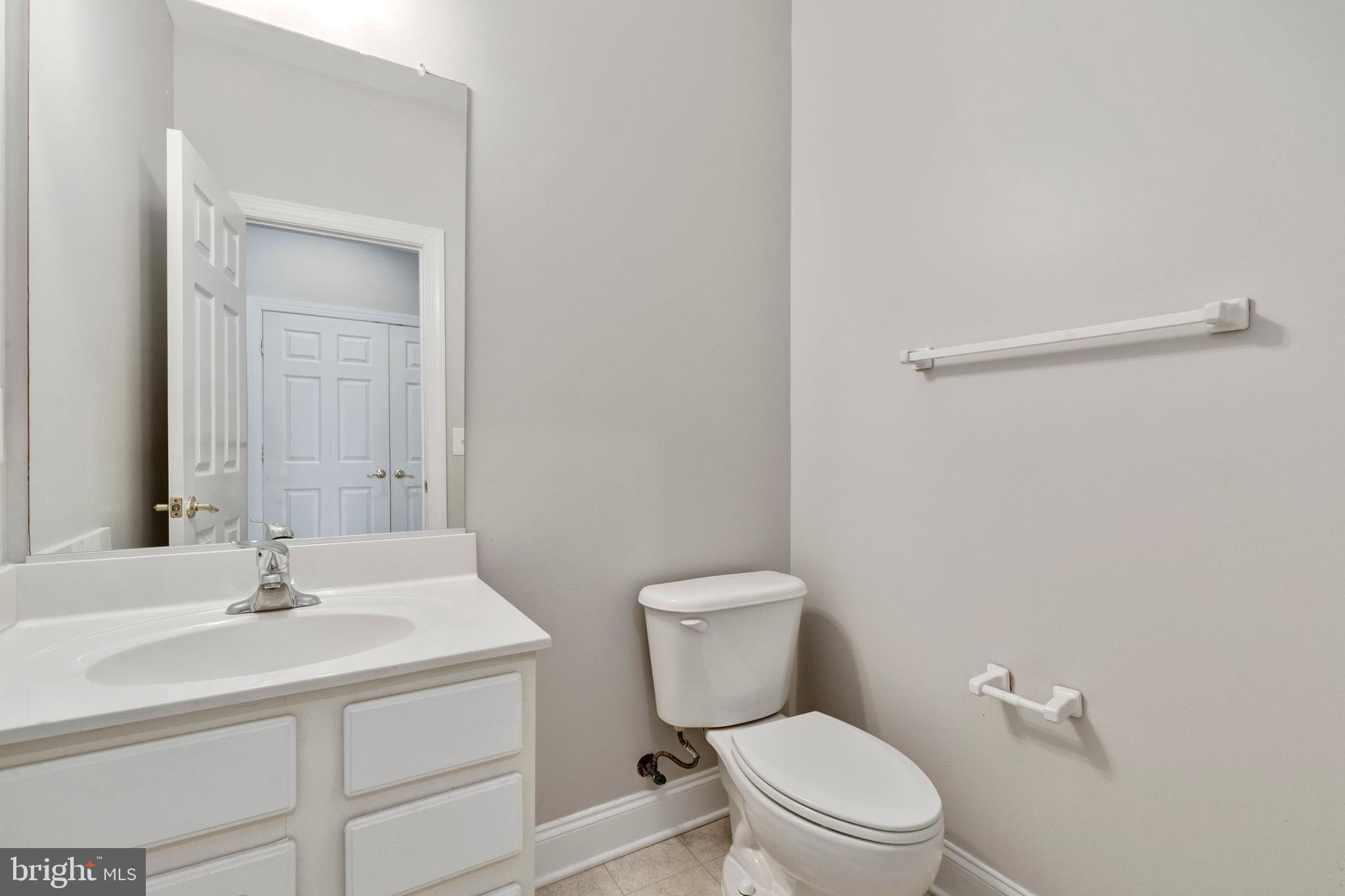 6908 Witton Circle Gainesville, VA 20155 - Photo 32 of 43