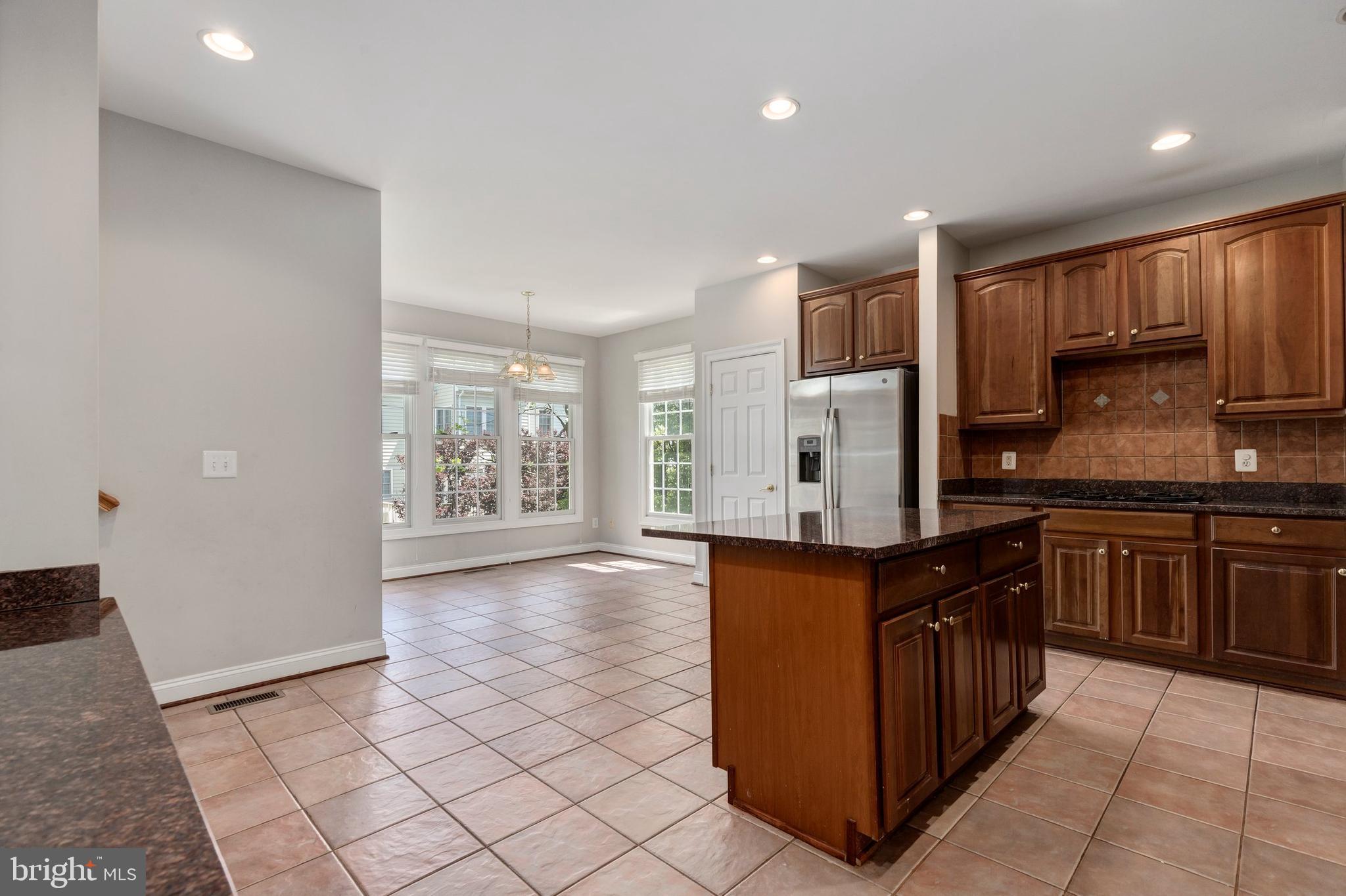 6908 Witton Circle Gainesville, VA 20155 - Photo 10 of 43